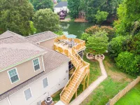 2 Bed/2 Bath with LR, DR, Kitchen, Laundry & Deck. Parties Are Not Allowed. - Homestays