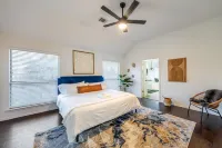 ATX Arcade, Theater, & Poolside Oasis! Pet & Kid Friendly!