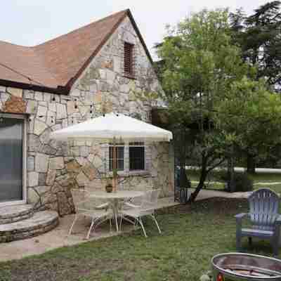 Dos Pinos Riverside Cottage near DT Kerrville Hotel Exterior