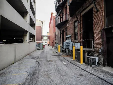 Downtown City Loft Отели в г. Лафайетт