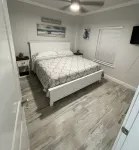 Brand New Waterfront Cottage Fishing/Boat Lift/Resort Hotels in Port Isabel