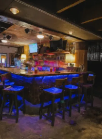 New Waikiki Boutique Condo 1.5 blocks to the sands of Waikiki Beach!