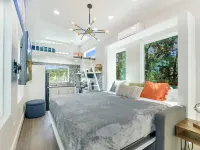 Tree House Tiny Home W Hot Tub