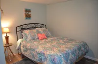 Lake Lover's Paradise! 3 Bed/2 Bath, Walk to Lake on Lake Cumberland!
