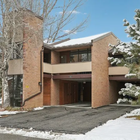 Steps Park City Mountain with private hot tub