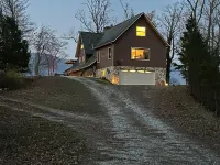 Secluded Cabin Overlooking Fontana Lake & Smoky Mtns NP