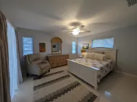 Family beach home! Fully renovated on water w/pool, boat dock & nearby beach Hotels in Nokomis