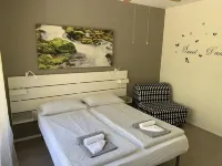 Apartment with 2 rooms and beautiful lake view
