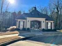 Luxurious condo minutes from Ole Miss & the Square