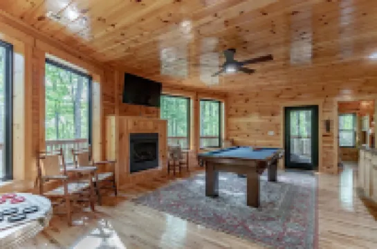 Serendipity Cabin- Relax & Recharge at RRG