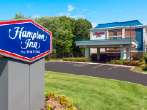 Hampton Inn Hartford-Airport Hotels in Windsor
