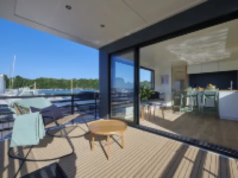 A lodge boat at Guidel-Plages marina Hotels in Guidel