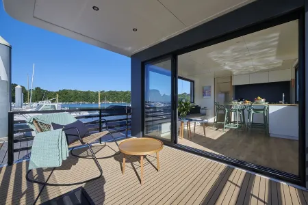 A lodge boat at Guidel-Plages marina