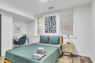 The Smith Victorian 2BR Brownstone Apartment