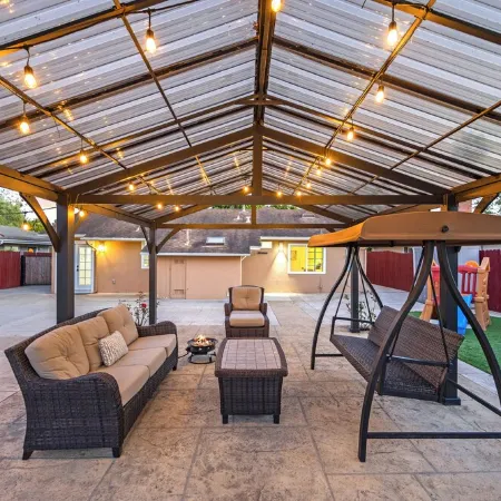 Coastal Home Near UCSB & Airport + Hot Tub, King Beds, Fast Wifi, Sleeps 6