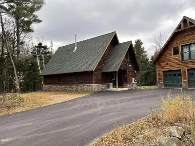 Pet-Friendly Home in a Quiet Neighborhood Near Sugarloaf Mountain