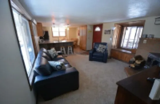 Black Hills Cabin Located Off The Beaten Path Perfect For Some R&R at Miners!