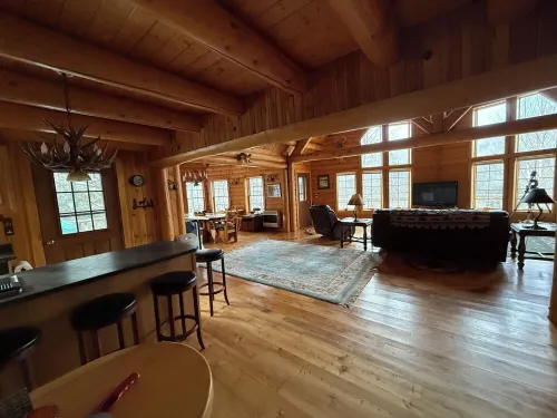 Spacious Riverside Cabin Near Sugarloaf – Perfect for Family Getaways Hotels in Kingfield