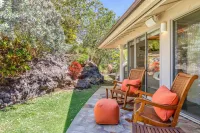 Oceanfront Luxury Living w/ Private Pool and Spa Hotel dekat Kohala Mountain Range