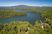 Last Minute Fall Deals Mtn. Views from Deck & Private Dock, Cozy Firepit, & Cove