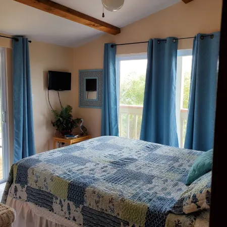 Beautiful Waterfront Gulf of America Great location.