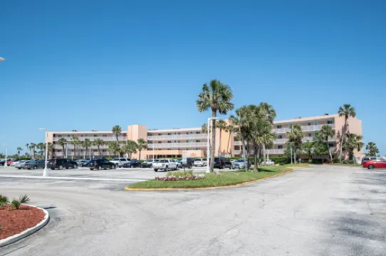 Direct Ocean View! 2 bed/2 bath beach retreat