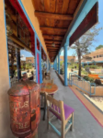 Spacious 800 sqf 2-bedroom condo 1.5 miles away from lift 1 at Taos Ski Valley!