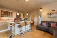 Clover Croft lodge - sleeps 4/5 with private hot tub
