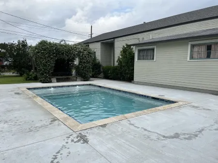 4 bedroom with Swimming Pool,  NEAR FRENCH QUARTER-
