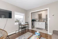 Lighthouse View Suite. This is the ideal getaway! Hotels in Fairport Harbor