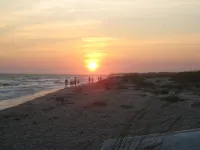 EXCEPTIONAL HOME, WALK TO: E BEACH, MIKE'S BITES, SHOAL'S, COMMON & CONSERVANCY - 4-Star