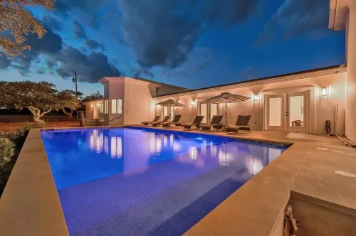 9000 Sqft Estate/Pickleball/Basketball/Pool/HotTub/9 Bdrm/8 Bath/23Beds/Sleeps35 - 5 tähden