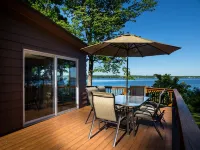 Great Summer Rental on Finger Lakes Wine Trail: Owasco East Side Lakefront