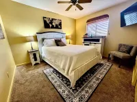 Beautiful Santa Fe Home, Golfer's & Hiker's paradise, 20 minute drive from UofA.