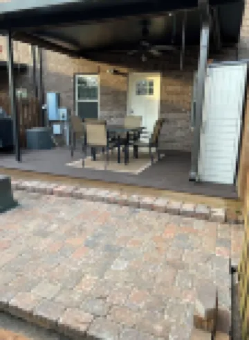 High End Townhouse 12 min walk to Campus and Downtown