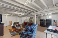 Luxury 2-Bedroom Home- Near Delmar Loop/Forest Park