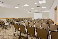 Ramada by Wyndham Marquette Hotel a Marquette