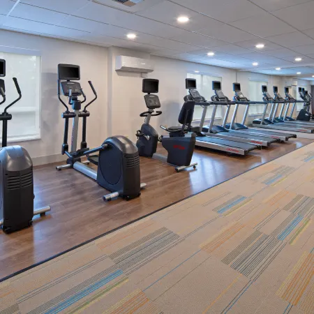 Holiday Inn Express & Suites SEATTLE-SEA-TAC AIRPORT by IHG