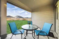 Rammies 3-bedroom Cozy house with community Pool Access in Fulshear