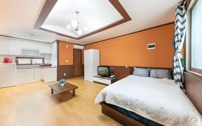 Inje Rainbow Pension Hotels near Inje Mountain Village Folk Museum