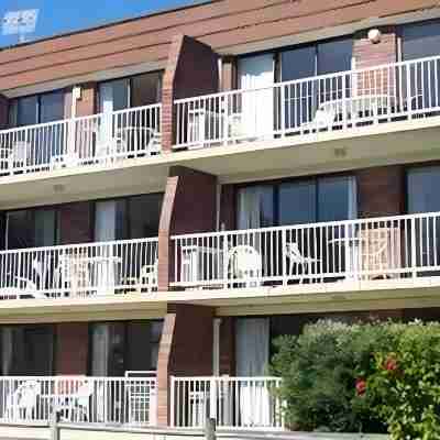 梅恩海灘公寓飯店 Hotel Exterior