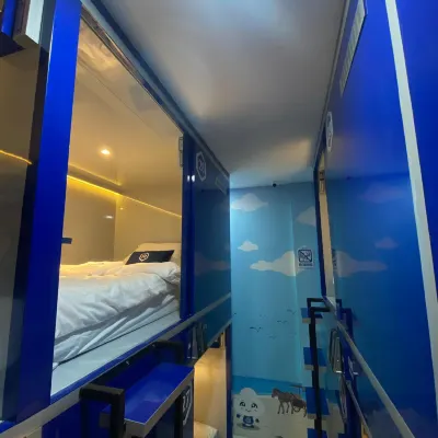 Rosalyne Sleepbox Hotel Sangaji Hotell i Sinduadi