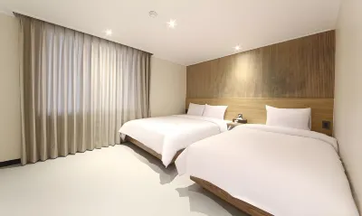 E.BON HOTEL