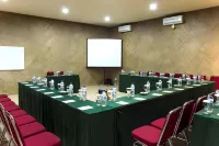Sambi Resort, Spa & Resto - Parkplatz