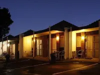Cameron Road Motel Hotels in Gate Pa