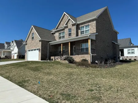 Best Day Yet!  Spacious 5-bedroom house in Twin Creeks Village