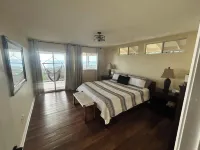 Panoramic view of ocean.  Excellent location. Quiet neighborhood. Sleep 10