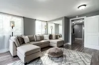 Spotless,Spacious,Spool, GasLamp, Free Parking, Beaches, Private Quiet