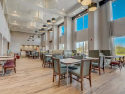 Hampton Inn and Suites Williamstown Ark Encounter