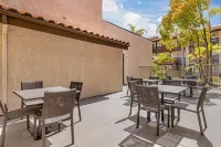 Best Western Carlsbad by the Sea